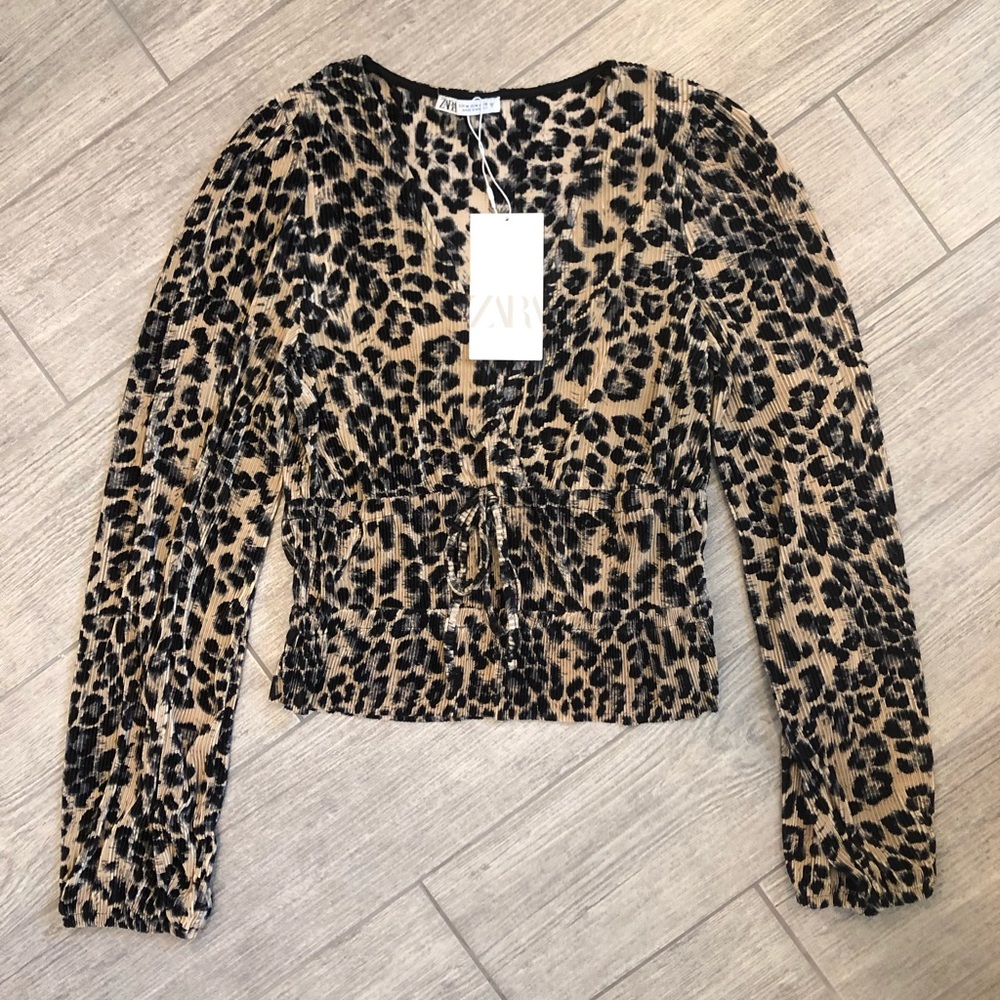 New Zara Top Animal Print sz Medium